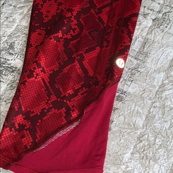 Lululemon leggings - Picture 4 of 8
